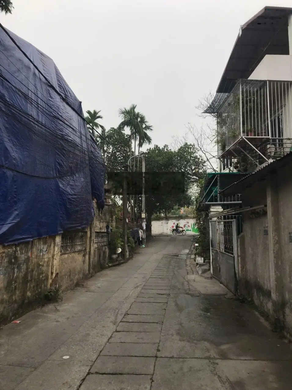 Chị gái mình cần bán nhà riêng tổ 20 Làng Nha Thạch Bàn, DT 60m2, MT 5,1m, giá 7,8tỷ