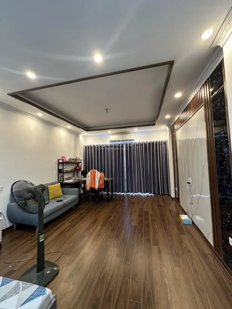 Tây sơn đống đa_thoáng sáng_gần ô tô_an sinh đỉnh dt:45m_5 tầng_11 tỷ sổ đỏ pháp lý rõ ràng
