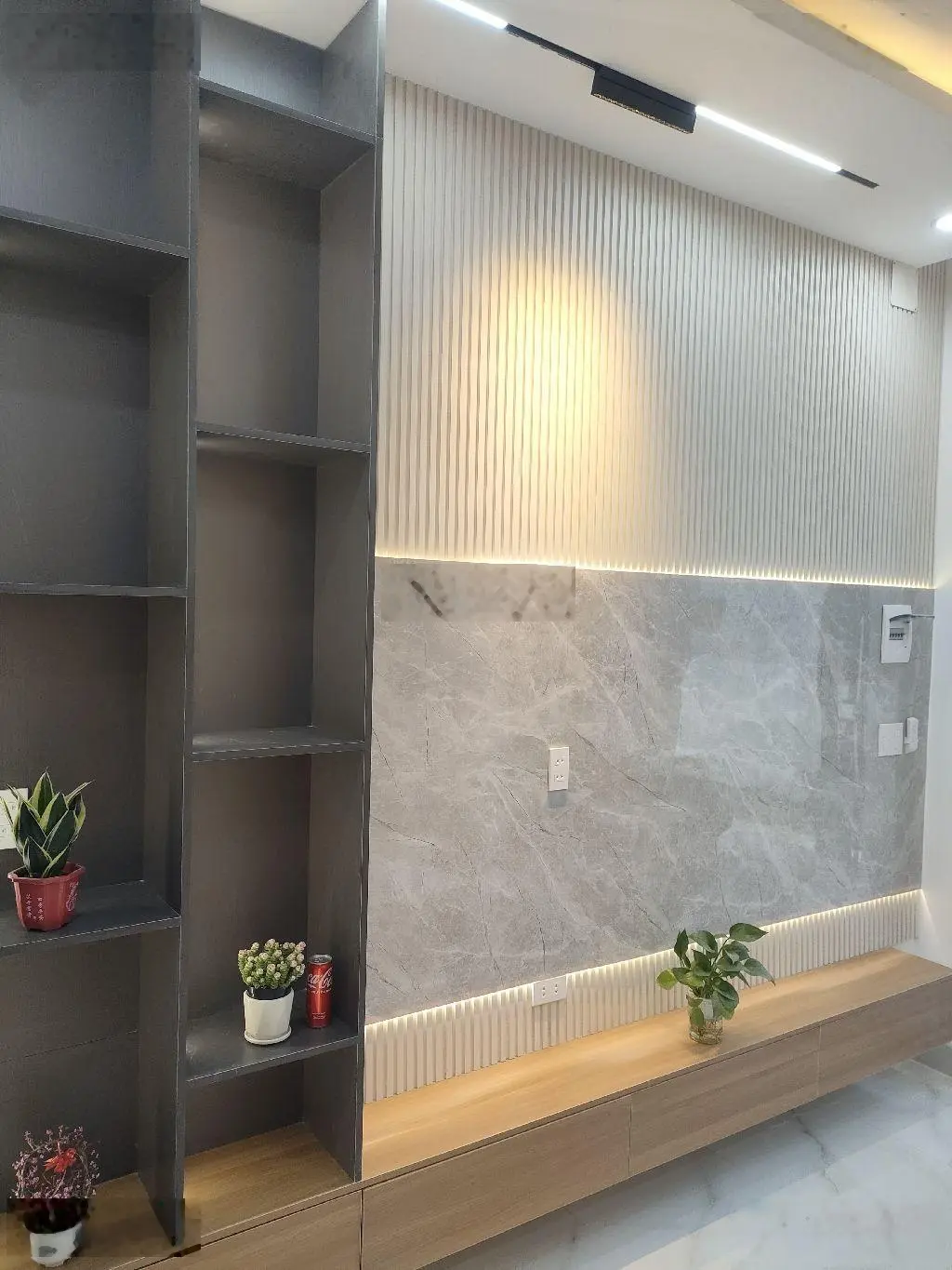 Chủ gửi bán nhà 2 tầng phạm nhữ tăng ,nhà cách đường tầm 10m chỉ 2 căn nhà,nhà đẹp full nội thất