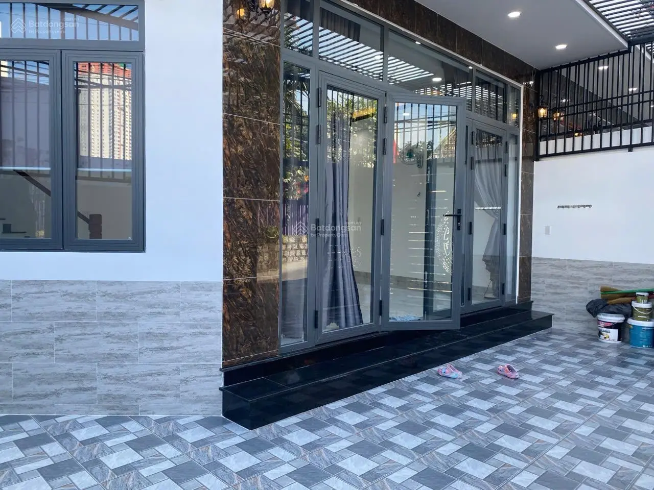 Gởi ae bán gúp 3 căn nhà mới đúc mới tinh mặt tiền đường mai an tiêm phường vĩnh phước hh 70tr/ căn