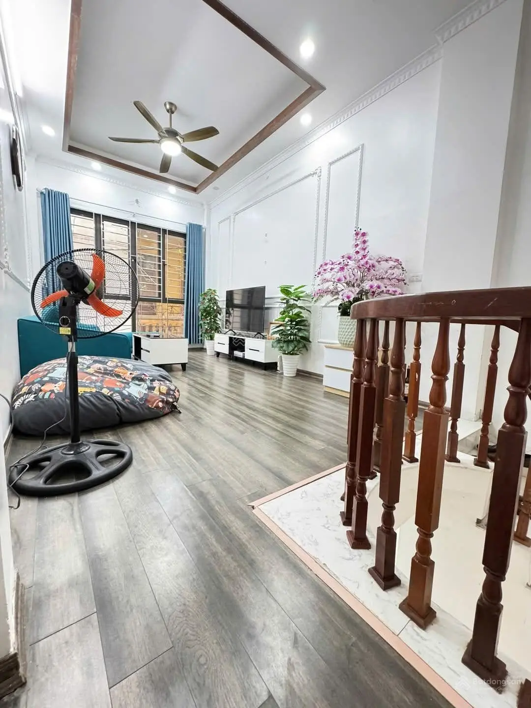 Cực hiếm! 8,6 tỷ có nhà phố Lê Trọng Tấn, Hà Đông, 40m2 x 5 tầng, 2 mặt thoáng, ô tô đỗ cửa. Giá TL