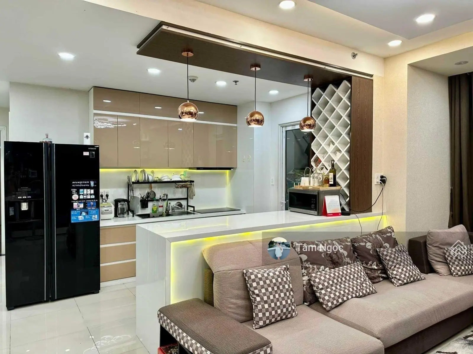 Chủ nhà nợ bank cần ra gấp CC Sunrise City Q. 7 - DT 105.75m2 - 2PN, 2WC