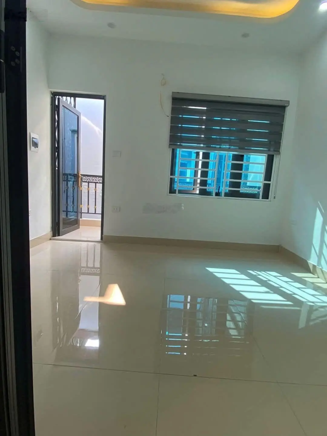 Siêu hiếm! Cầu Giấy, dân xây, ngõ 3 gác, thông tứ tung, 70m ôtô tránh, gần phố, thoáng, 34m2*5T
