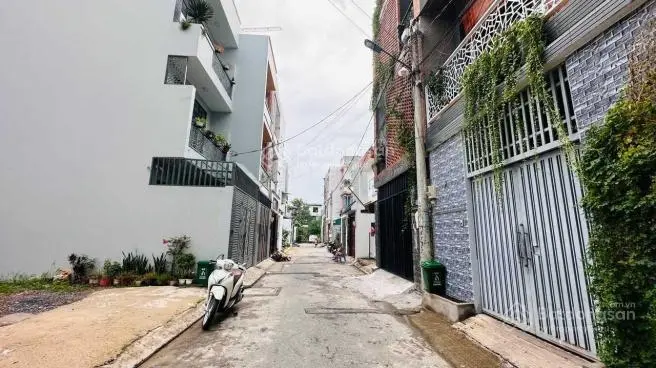 Tôi cần bán đất tại Đặng Thuỳ Trâm,P13 Bình Thạnh.Giá 3tỷ6/100m2.SHR, sang tên ngay.LH: 0799 255 ***