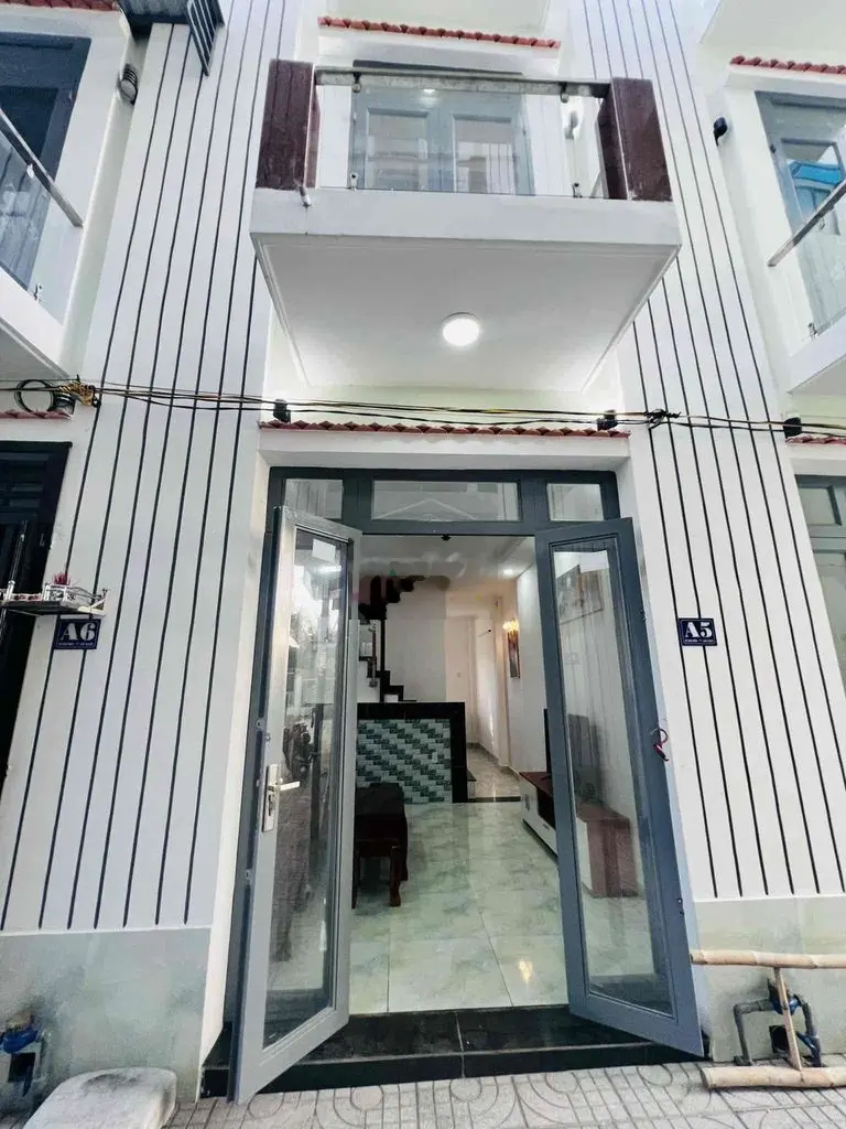 Nhà 2 Lầu, 4PN 3WC Ngay Cây Xăng Tân Kim, Giá 920Triệu. Sổ Hồng Sẵn