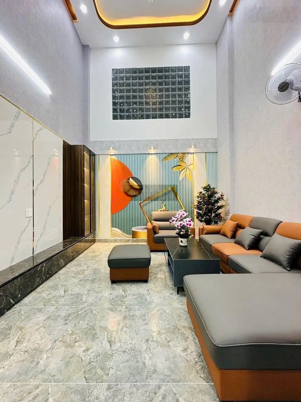 Cần tiền bán gấp nhà hẻm xe hơi Hoa Lan, Phường 7, Phú Nhuận. Giá chỉ 4,4 tỷ. 0906 806 *** Thuý Ngân