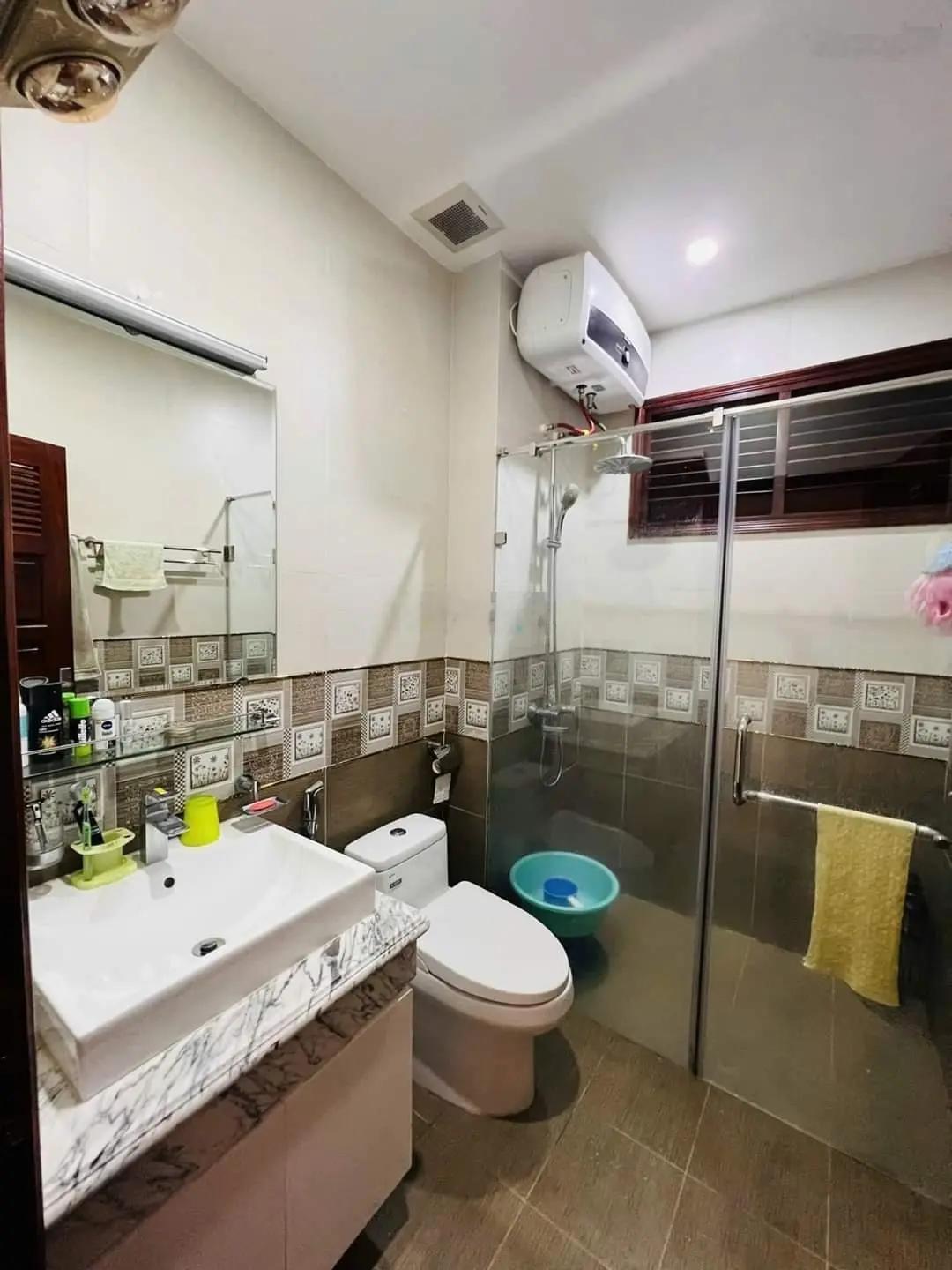 Bán nhà phân lô, ô tô đỗ cửa, vào nhà, full nội thất, nhà đẹp, TT Hoàng Mai, vô vàn tiện ích
