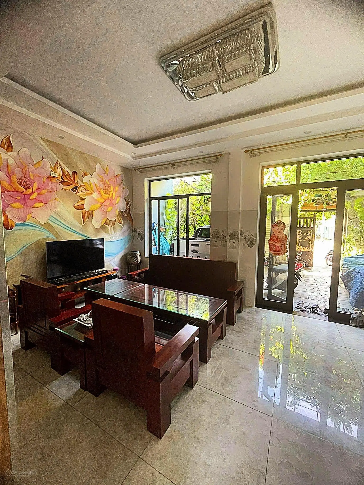 Bán nhà 3 tầng hiện đại - đường 30m sơn trà, đà nẵng