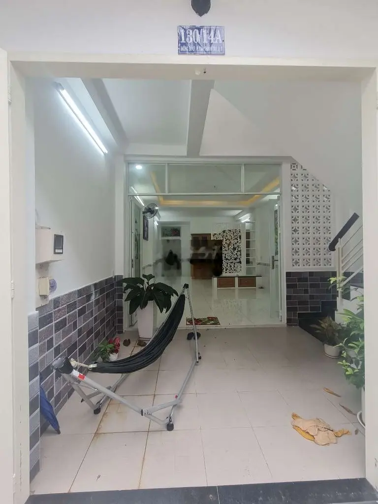 Nhà q7, 4m x 16m, 2 tầng, Lâm văn Bền q7