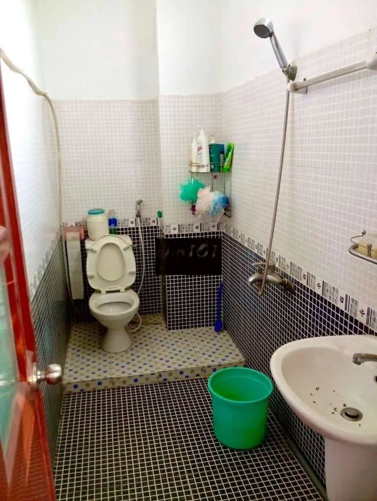 Giảm 200tr Bán Gấp Nhà 3 Tầng, Hẻm 8m Thông.Khu Biệt Thự Lê Văn Khương