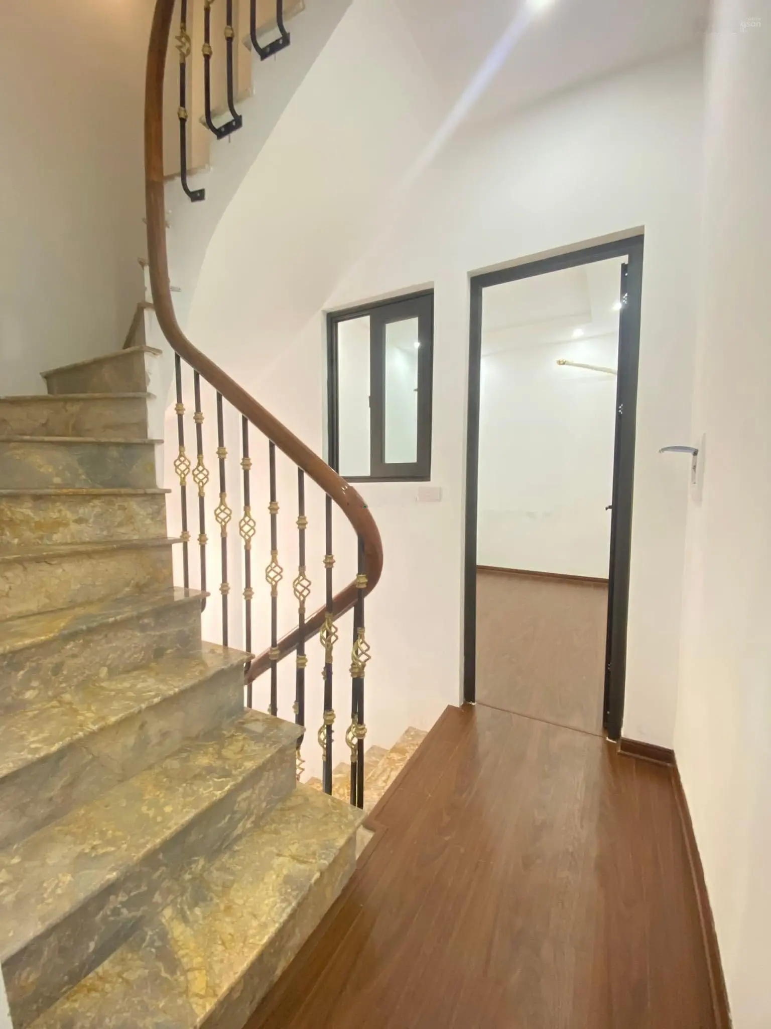 Hàng hiếm - hộ khẩu Tây Hồ - 50m ra phố - ngõ nông