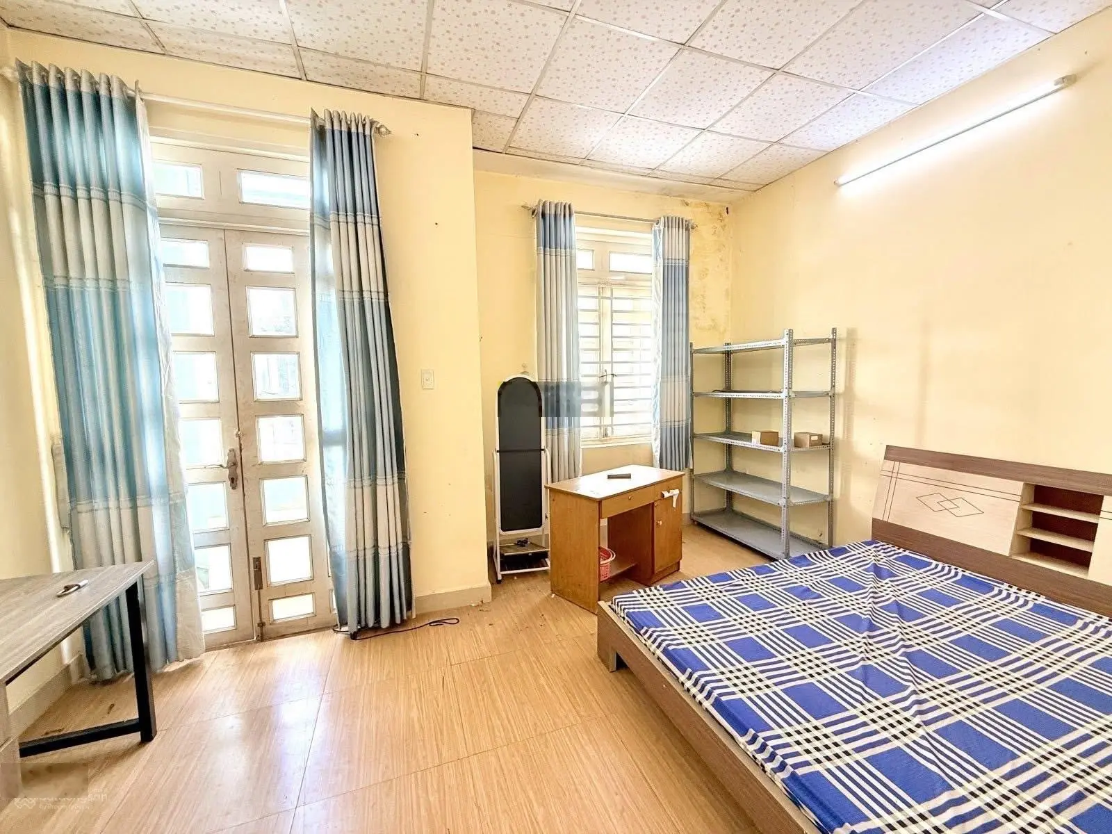 Nhà lầu hẻm ô tô. Giá tốt. Đường Cây Keo, Tam Phú. Gần bệnh viện Thủ Đức Gần chợ Tam Hà. Sổ Hồng