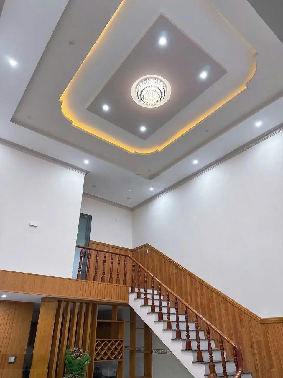 Chính chủ cần bán nhà 1 trệt 1 gác lửng khu dân cư Vip Phường Long Tâm TP Bà Rịa DT: 6x19 sổ hồng