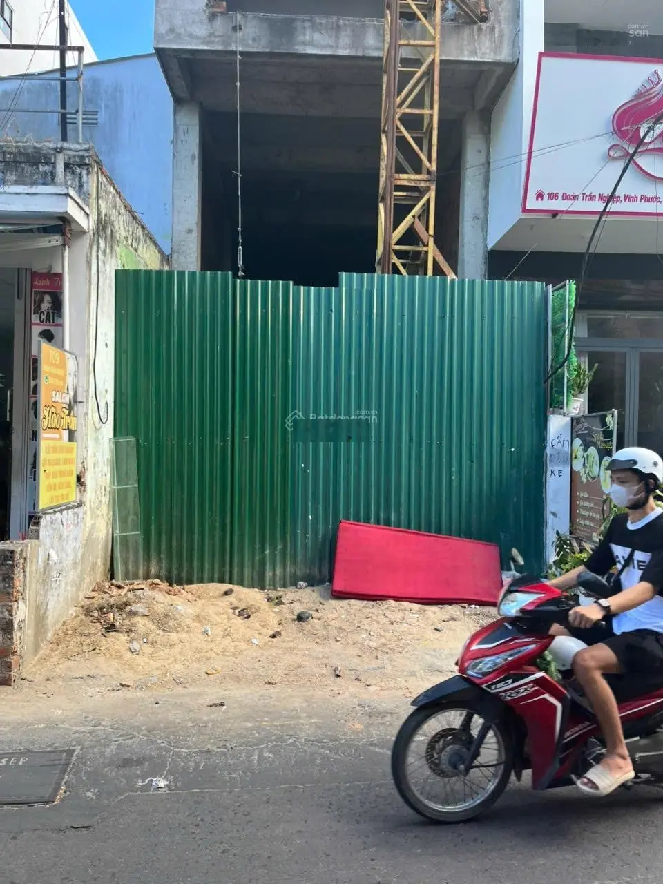 Toà căn hộ thô 6 tầng Mặt Tiền Đoàn Trần Nghiệp, 5p ra biển, Dt: 211,9m2, 47phòng chỉ 13 tỷ