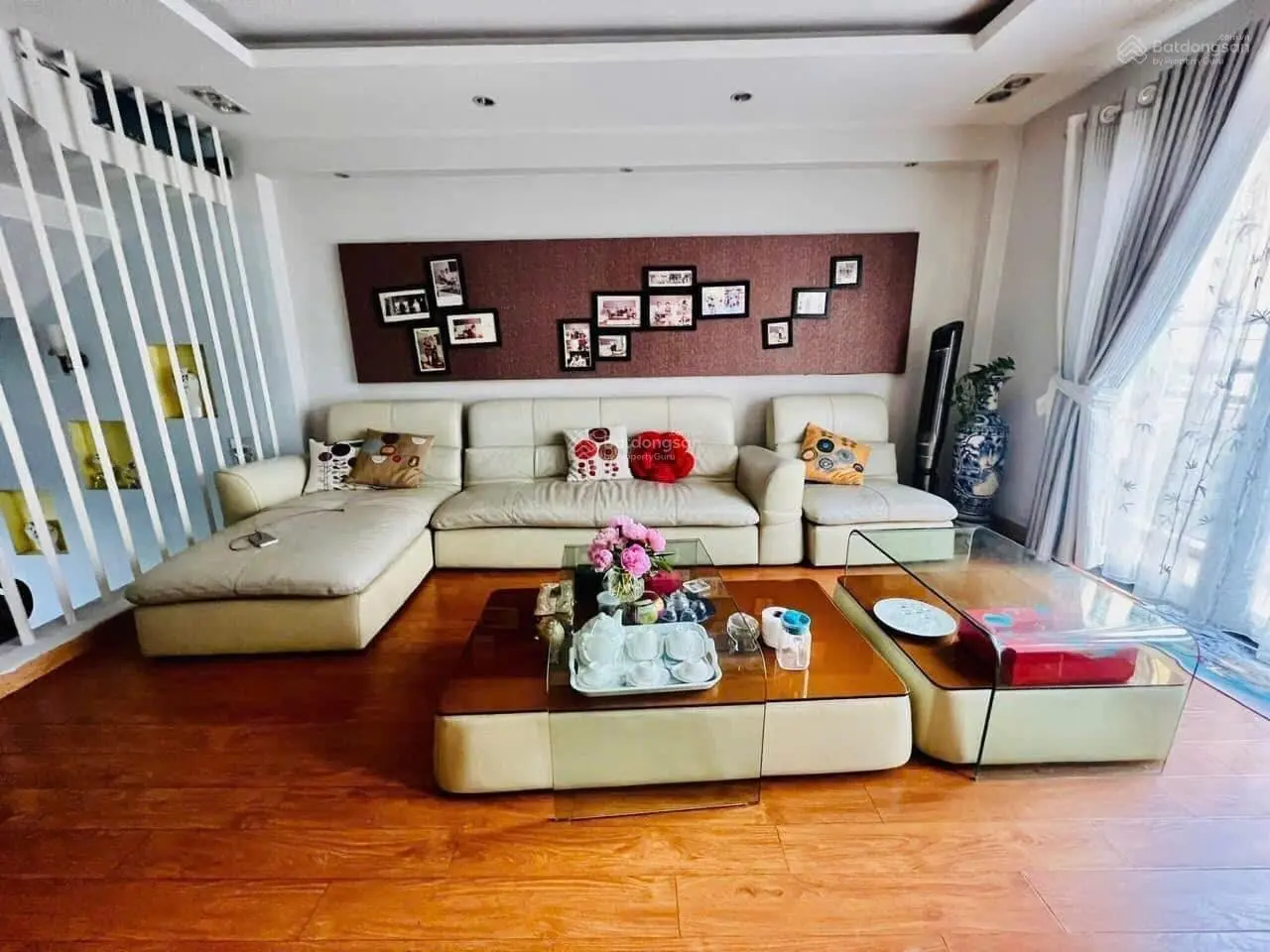 Hẻm nhựa 8m thông đường Nguyễn Hữu Tiến. Ngang 5m, 5 tầng. Giá 8.9tỷ TL