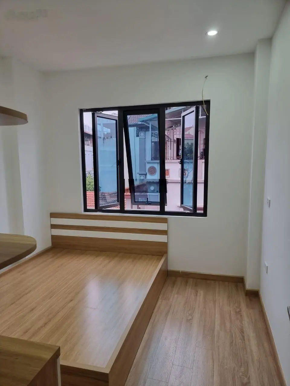 Nhà 30m2 x 5 tầng Tây Mỗ, ngõ thông, ô tô đỗ cổng, 60m ô tô dừng đỗ, giá 4.55 tỷ, lh 0988 175 ***