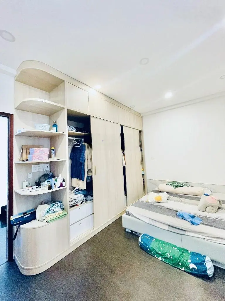 Khu hiếm nhà bán, nhà 70m2 ngang 5m, ngay Hoàng Việt-Út Tịch, P4, Tân Bình, gần sân bay, 9 tỷ nhỉnh