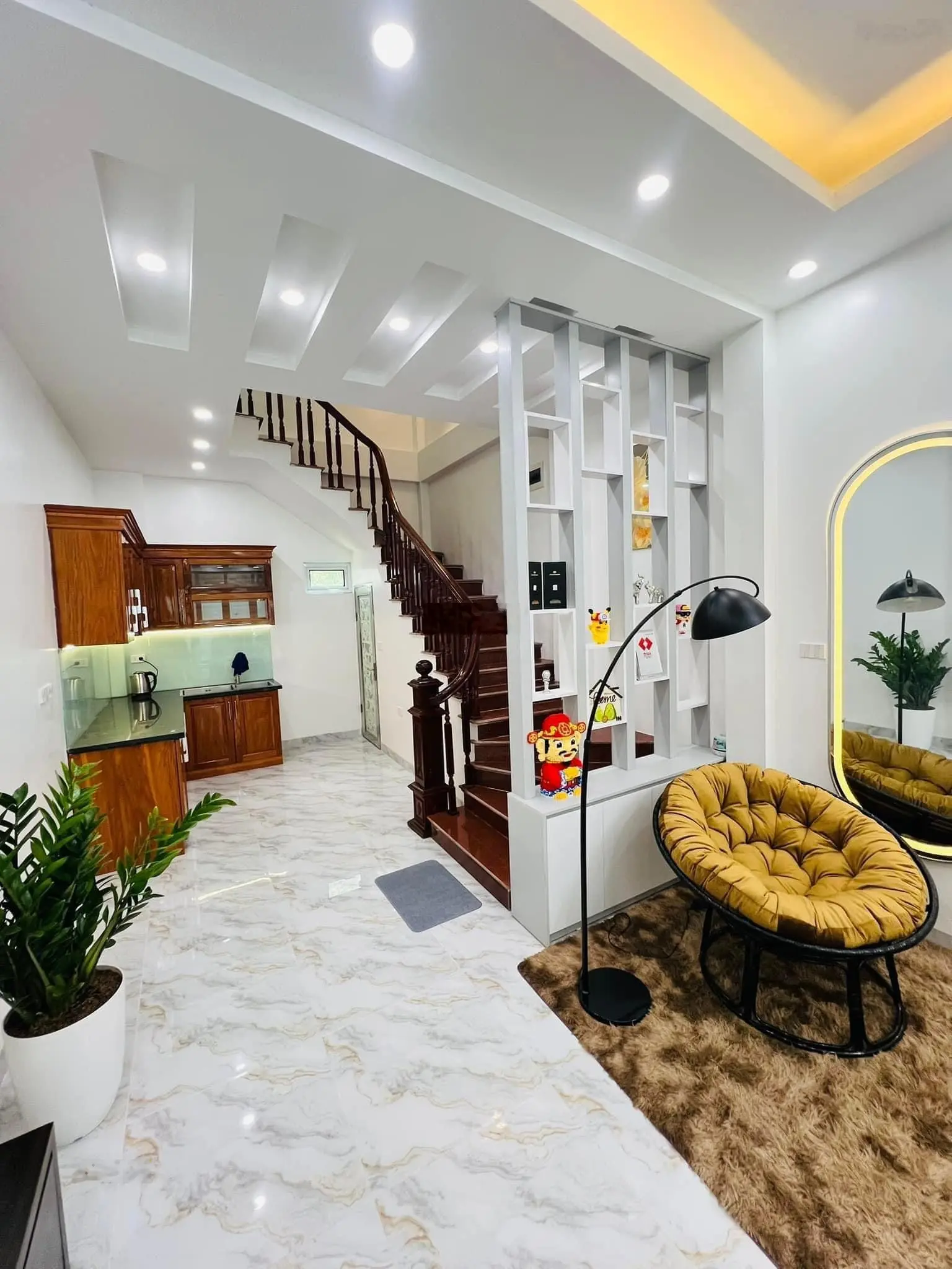 Bán Nhà Mỹ Đình 44m2 nhà mới 6 tầng 2 thoáng giá chỉ 8,5tỷ