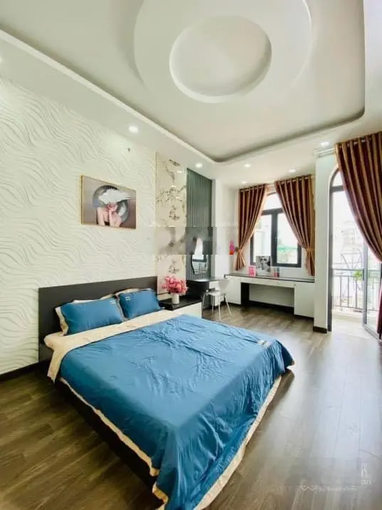 Bán nhà Lĩnh Nam 30mx5T, giá 4,5tỷ, 20m đường oto, 50m oto tránh, gần cầu Mai Động, hồ Vĩnh Hoàng