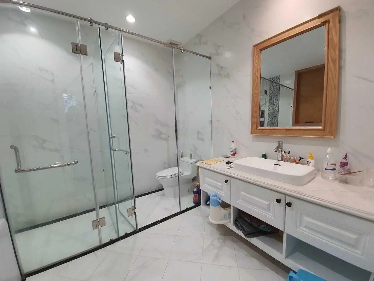 Cần bán căn biệt thự Nine South full nội thất, kế căn góc đường chính số 2 - DT: 7x20m - 16 tỷ TL