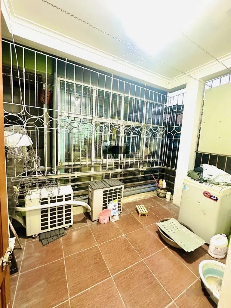 Bán nhà 4 tầng, ngõ nông, phố Vĩnh Hưng, giá 2.9 tỷ