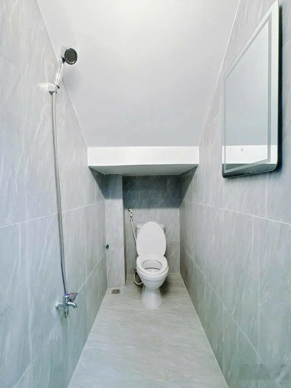 Bán nhà Bến Vân Đồn, Quận 4, 3 tầng - Giá 4,150 tỷ