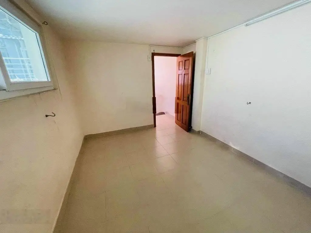 Chủ cần tiền bán gấp nhà q4 dt 46m2 chỉ 5 tỷ 900