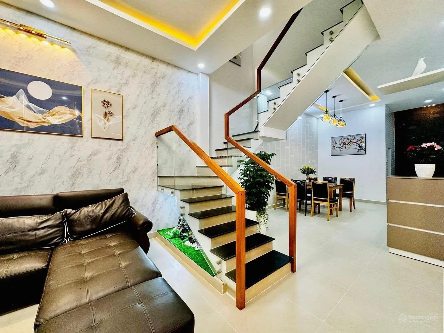 Chủ cần bán gấp căn nhà định cư đường Nghĩa Thục - P5 - Quận 5, diện tích: 52m2 GIÁ 3T840