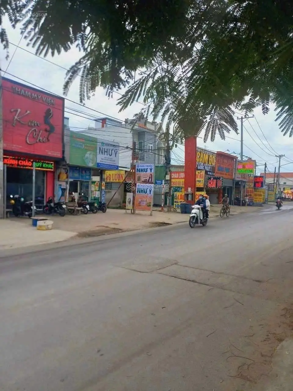 Rẻ nhất con đường! bán nhà mặt tiền kinh doanh buôn bán víp tại tp dĩ an. với dt 117m2 giá chỉ 5,5t