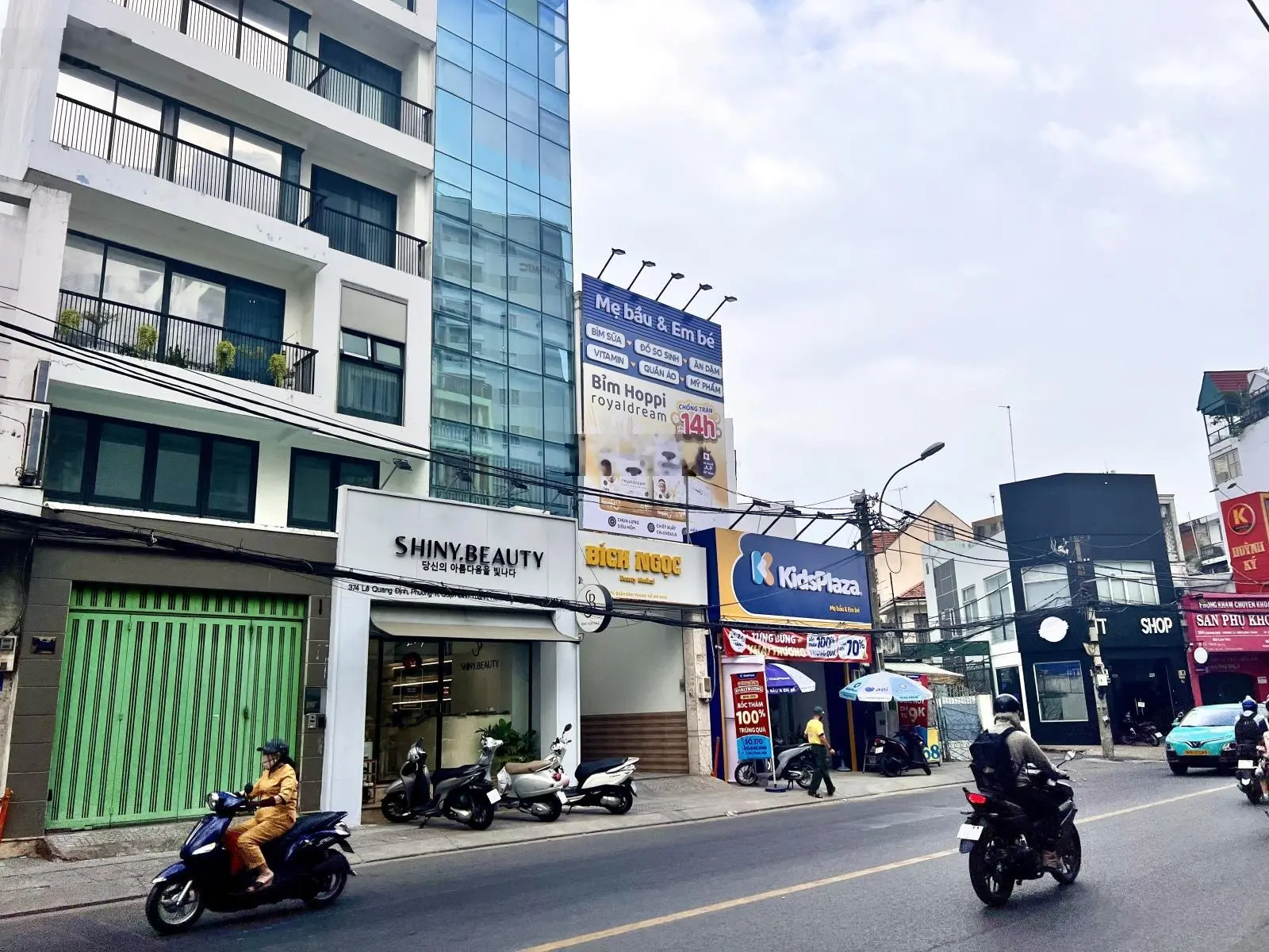 Ngộp bank, tài sản đầu tư tốt cuối năm: Góc 2 mặt tiền 5,8 x 19, nở hậu. HĐT 70 tr/th, bán gấp 32tỷ