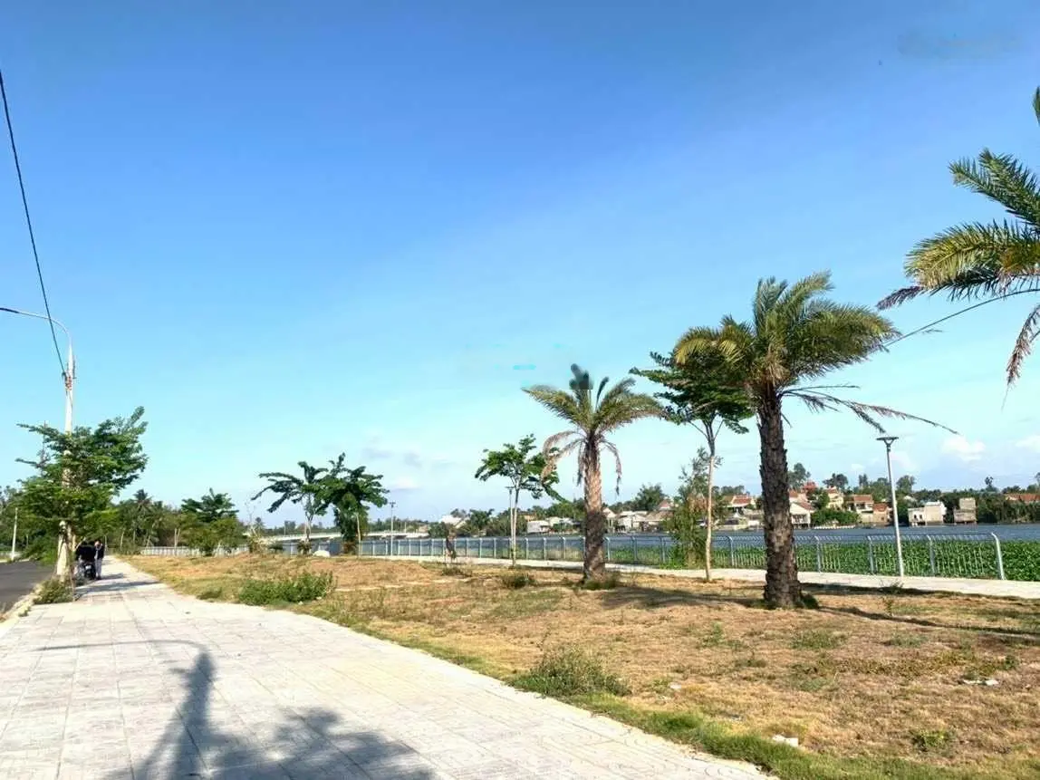 Bán lô góc mặt tiền sông Phước Giang 250m2 khu dân cư An Lộc Phát, đường Sông 15.5m, sổ hồng riêng