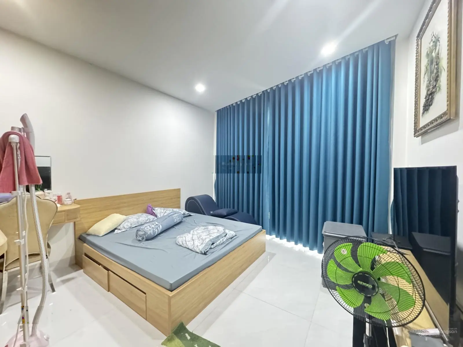 Rất Gấp Bán Nhà 70m2 Gần Vinhomes Chỉ 5.6 Tỷ