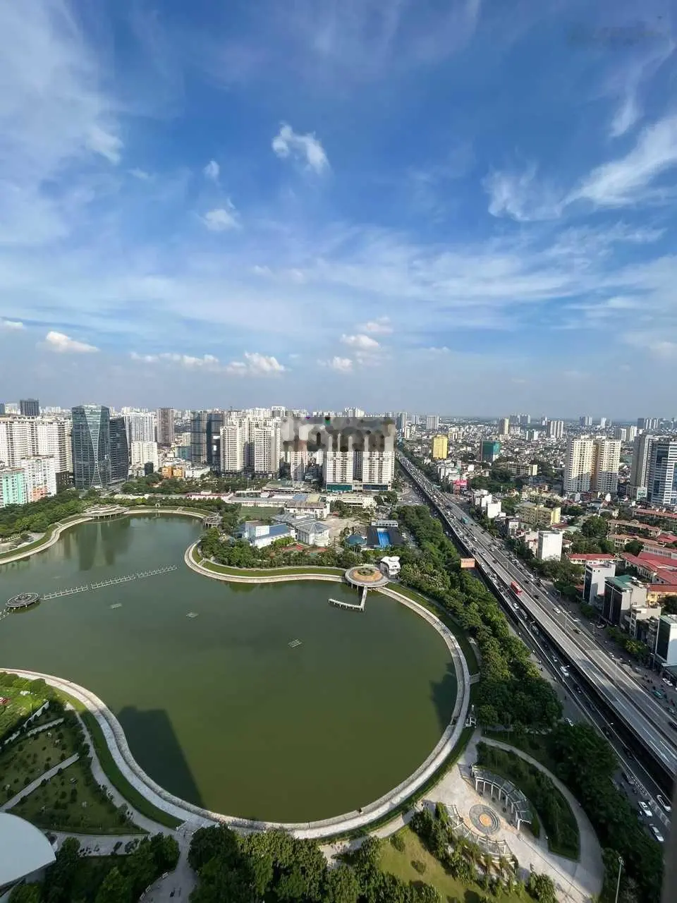 Bán 3 phòng ngủ đẹp, ban công ĐN view hồ tòa C7 Vincom - Vinhomes D'Capitale Trần Duy Hưng