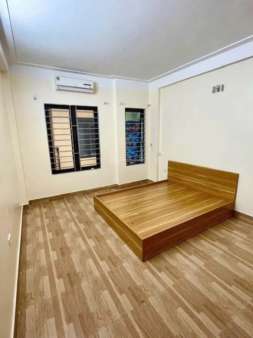 Chính chủ bán nhà mới 32m2, 4 tầng 1 tum Yên Nghĩa Hà Đông. Ô tô đỗ cửa