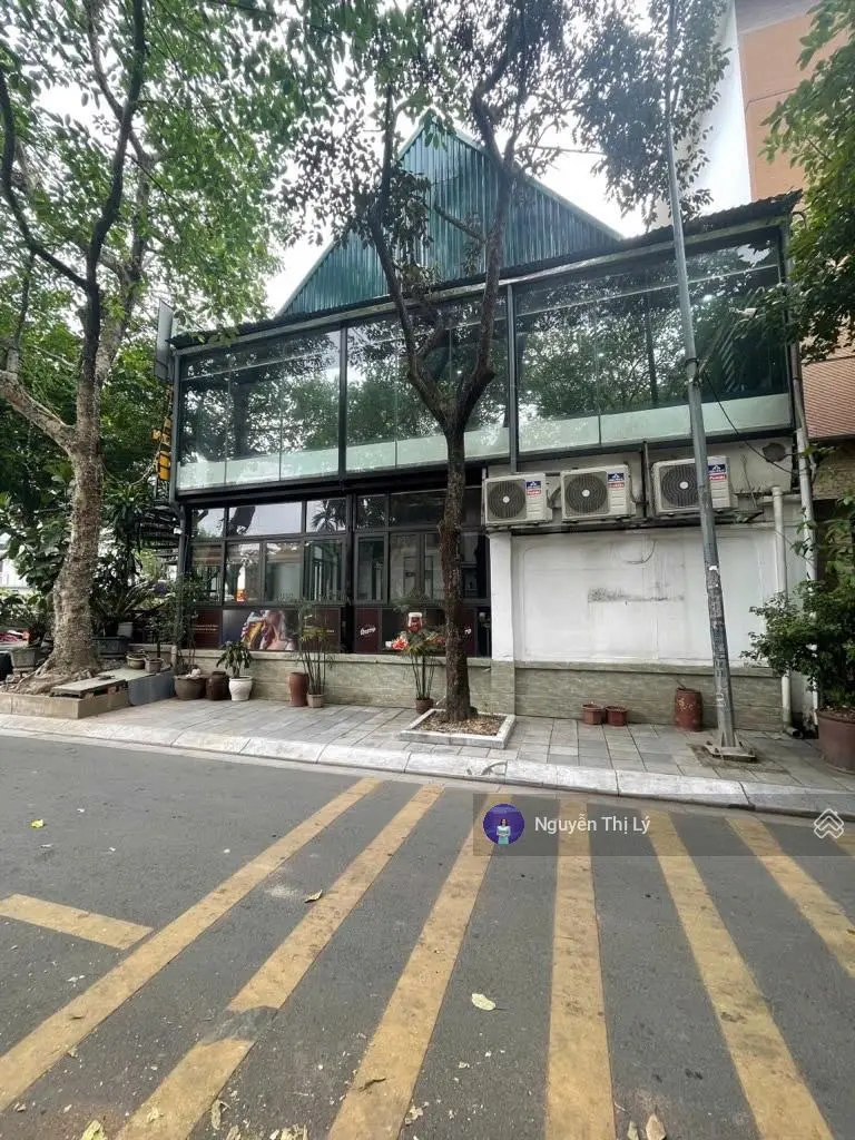 Siêu phẩm! mảnh đất p .yên hòa , lô góc kinh doanh ,vị trí đắc địa, view vườn hoa ,220m ,giá 90 tỷ
