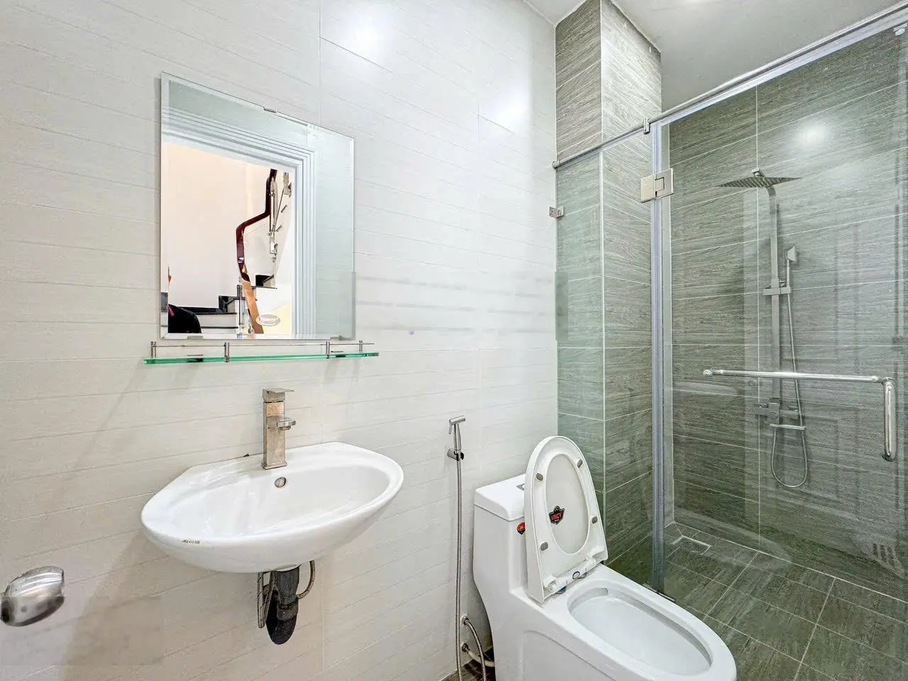 Bán nhà sổ riêng 50m2 đường xe hơi 71 đào tông nguyên tt nhà bè