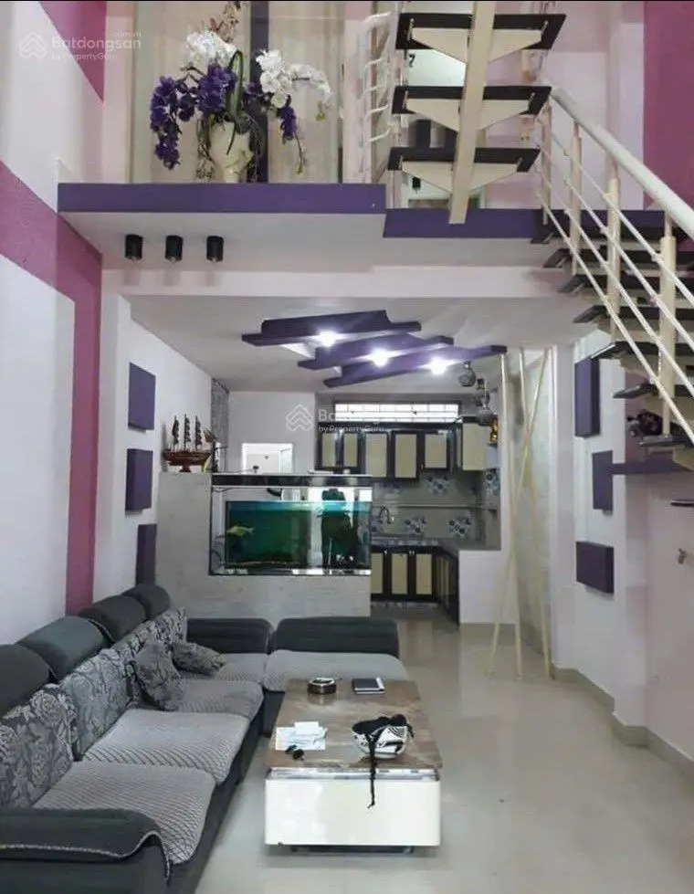 Nhà 3 tầng - trần cao vân - thanh khê - cách đường 40m - ra biển nguyễn tất thành - giá : 2.6 tỷ
