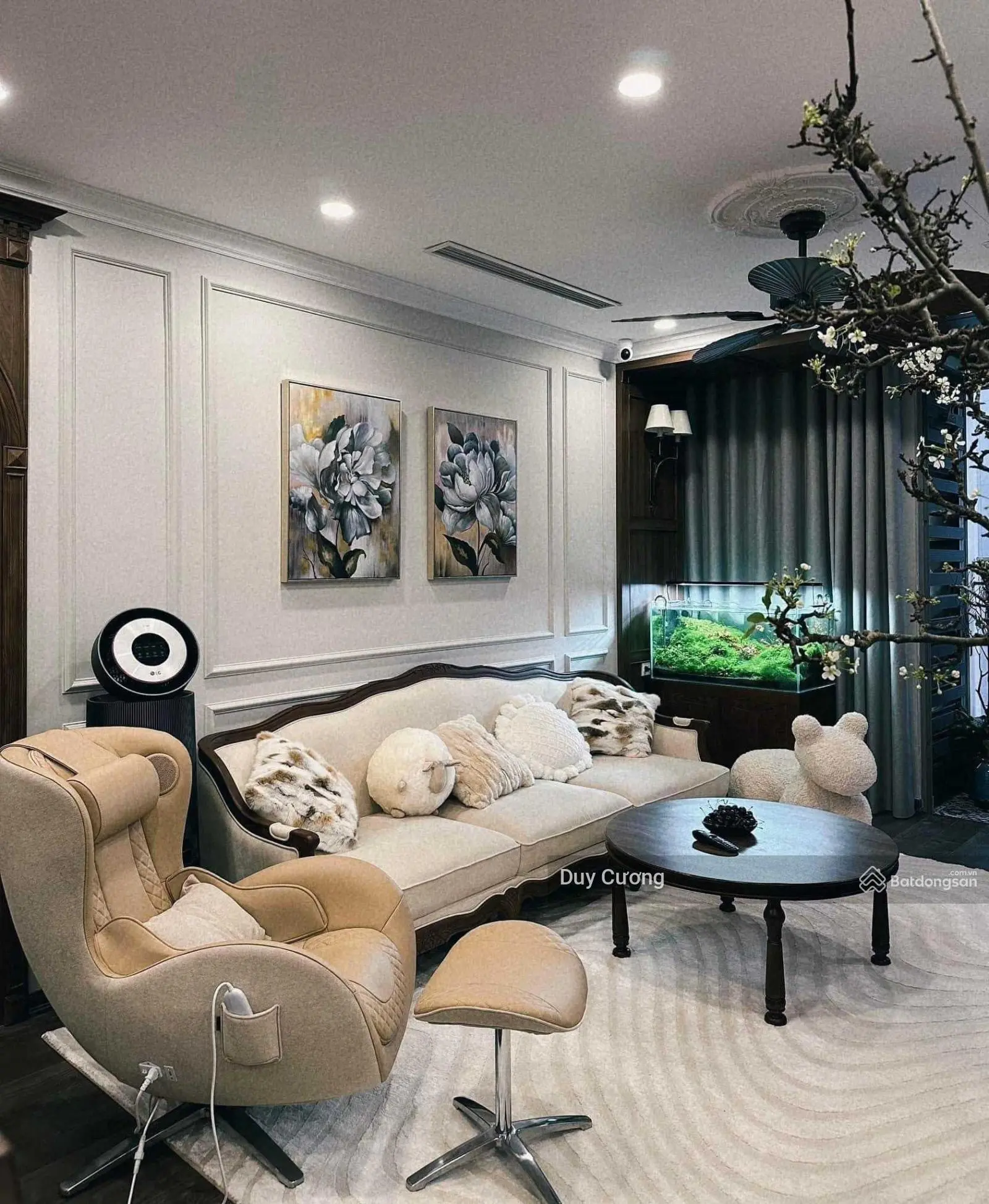 Bán căn hộ 2 phòng ngủ, 82m2, tầng 22, giá 4,95 tỷ chung cư CT8 The Emeral