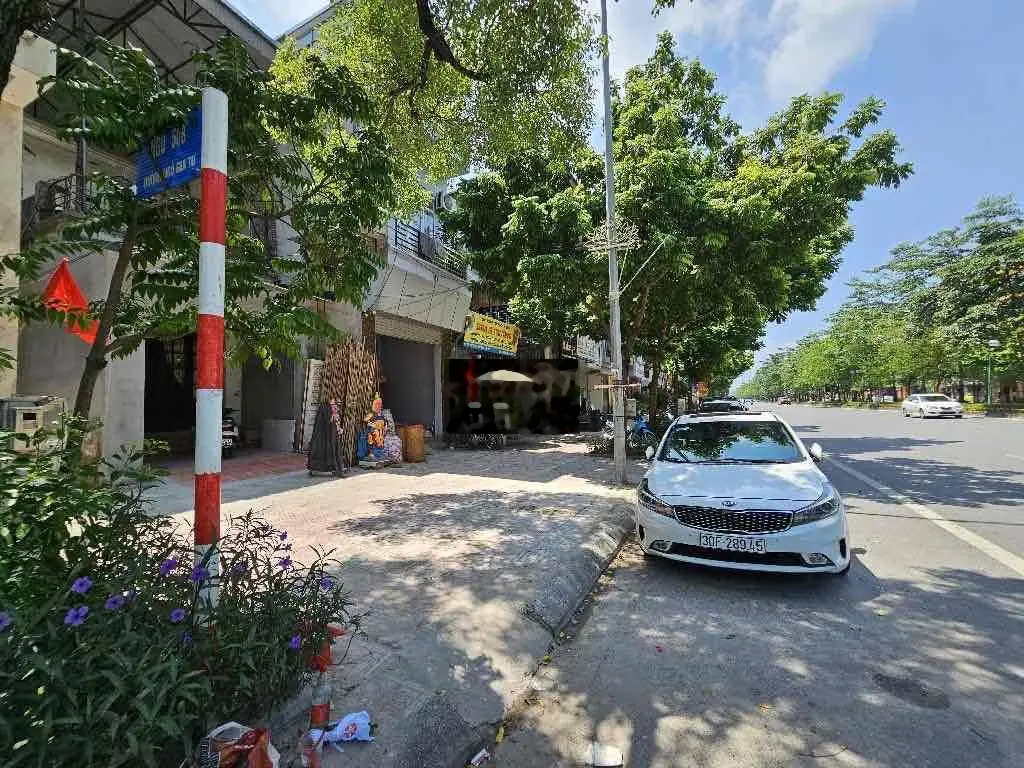 BÁN NHÀ NGÔ GIA TỰ - ĐẦY ĐỦ CÔNG NĂNG - GẦN PHỐ , CHỢ ,TRƯỜNG 39,5tỷ