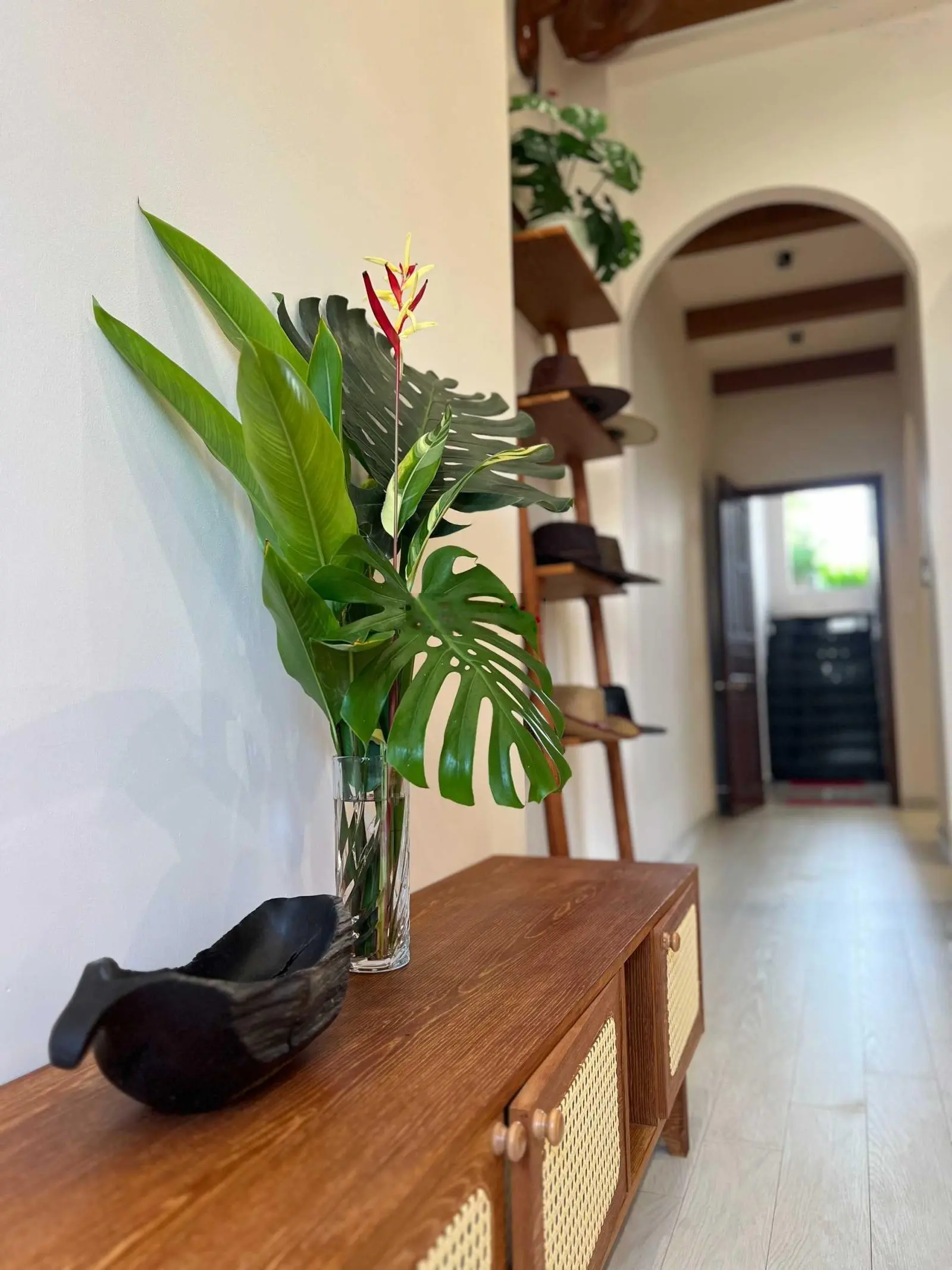 Bán nhà ven biển Mỹ Khê vị trí VIP sát Hồ Nghinh, giá đầu tư tốt