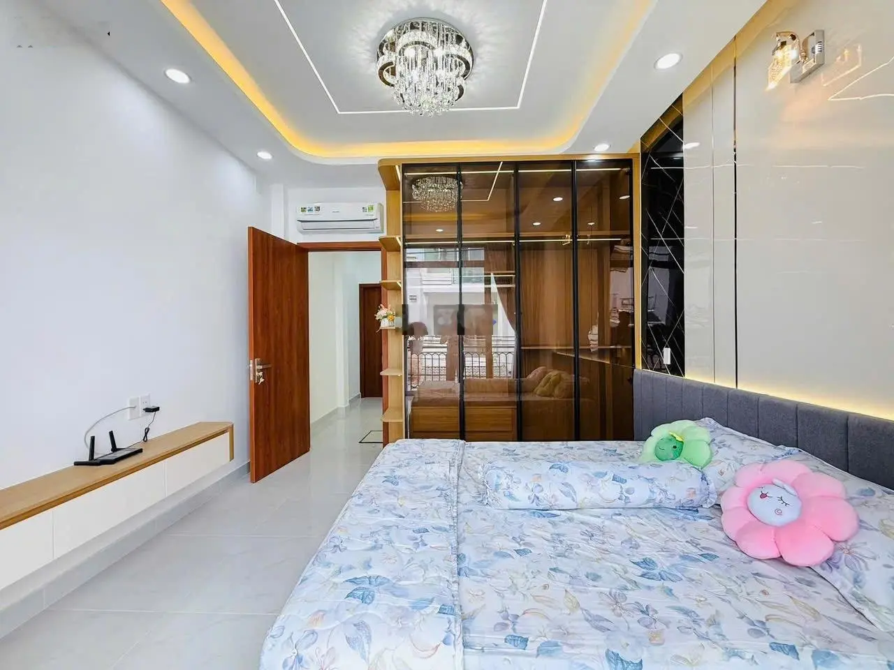 Bán nhanh bán gấp giá siêu ưu đãi Bến Vân Đồn Q4, giá TT gần chợ, siêu thị LH 0902958672