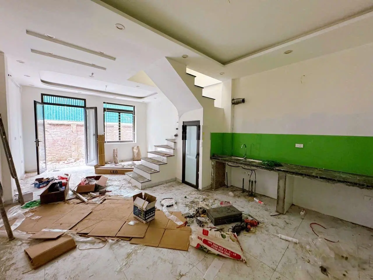Bán căn 42m2x3T, Tình Lam, 50m cầu Đại Thành, 7 phút Ra Penika