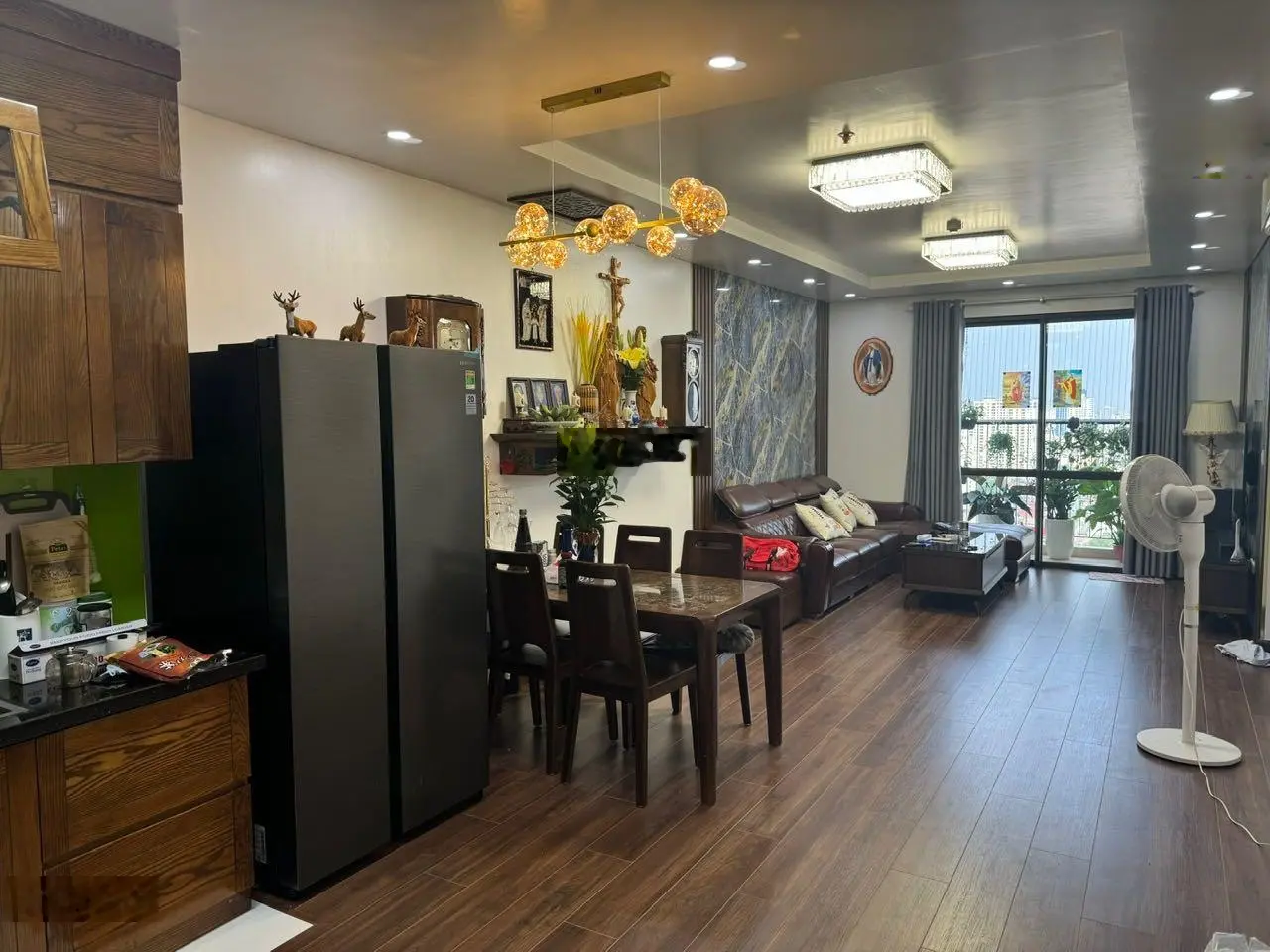 Tôi cần bán căn hộ CC Hà Đô ParkView, 98,4m2, 3 ngủ, ban công đông nam mát mẻ, giá 6 tỷ