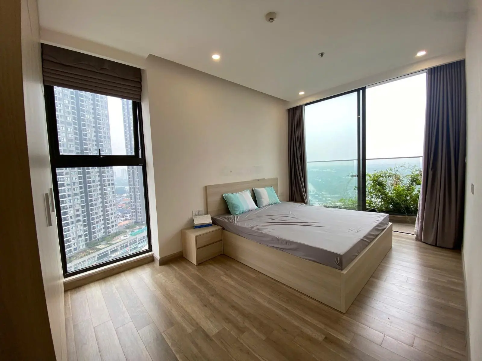 Sở hữu căn hộ 3 phòng ngủ góc sân vườn SoL Forest Ecoaprk view cực đẹp giá tốt. 0938905585