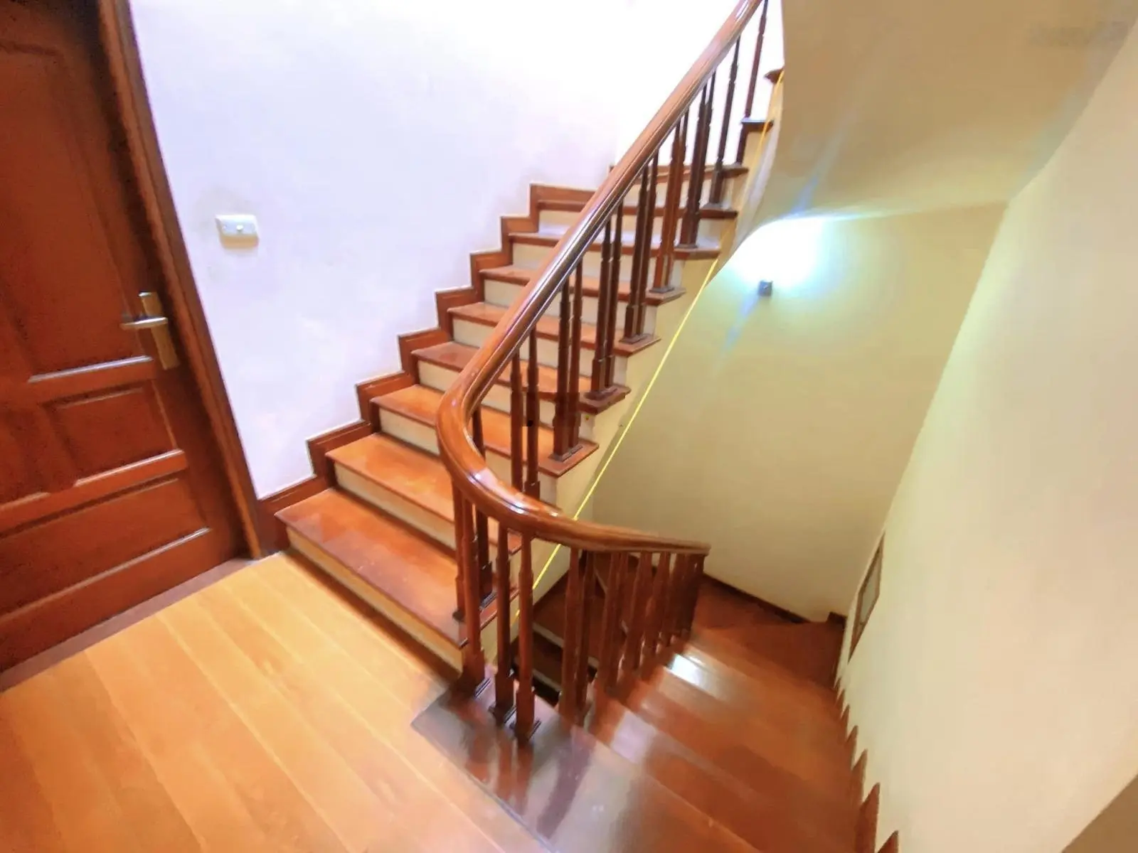 nhà phố Kim Giang 78m 6 tầng mt 4m ngõ rộng thông kinh doanh tốt