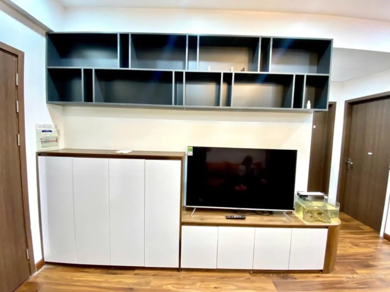 Chính chủ bán gấp căn chung cư N1 Đồng Tàu-Thịnh Liệt.Full nội thất sang trọng.Dt:59m2,2 ngủ,1vs.