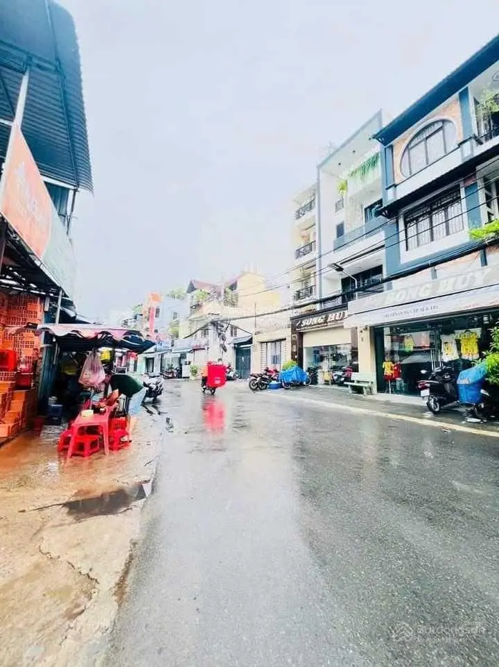 Hot! Nhanh thì còn, MT Nguyễn Du, 3 tầng, dòng tiền 50tr/tháng, siêu vip