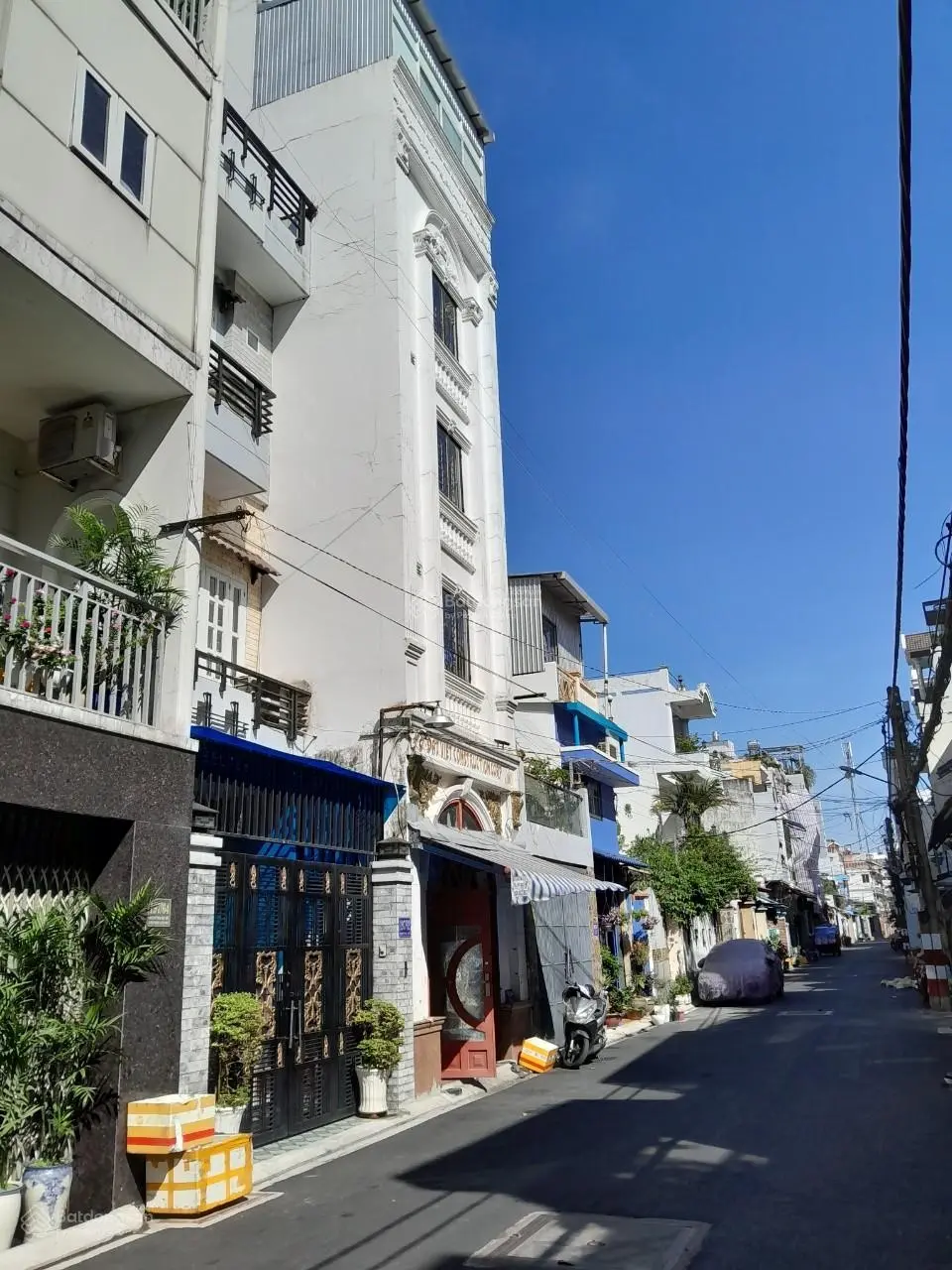 Bán căn hộ DV 7 tầng, 20 phòng thu 70tr/tháng Thoại Ngọc Hầu, Tân Phú giá 13.9 tỷ. Lh: 0903 949 ***