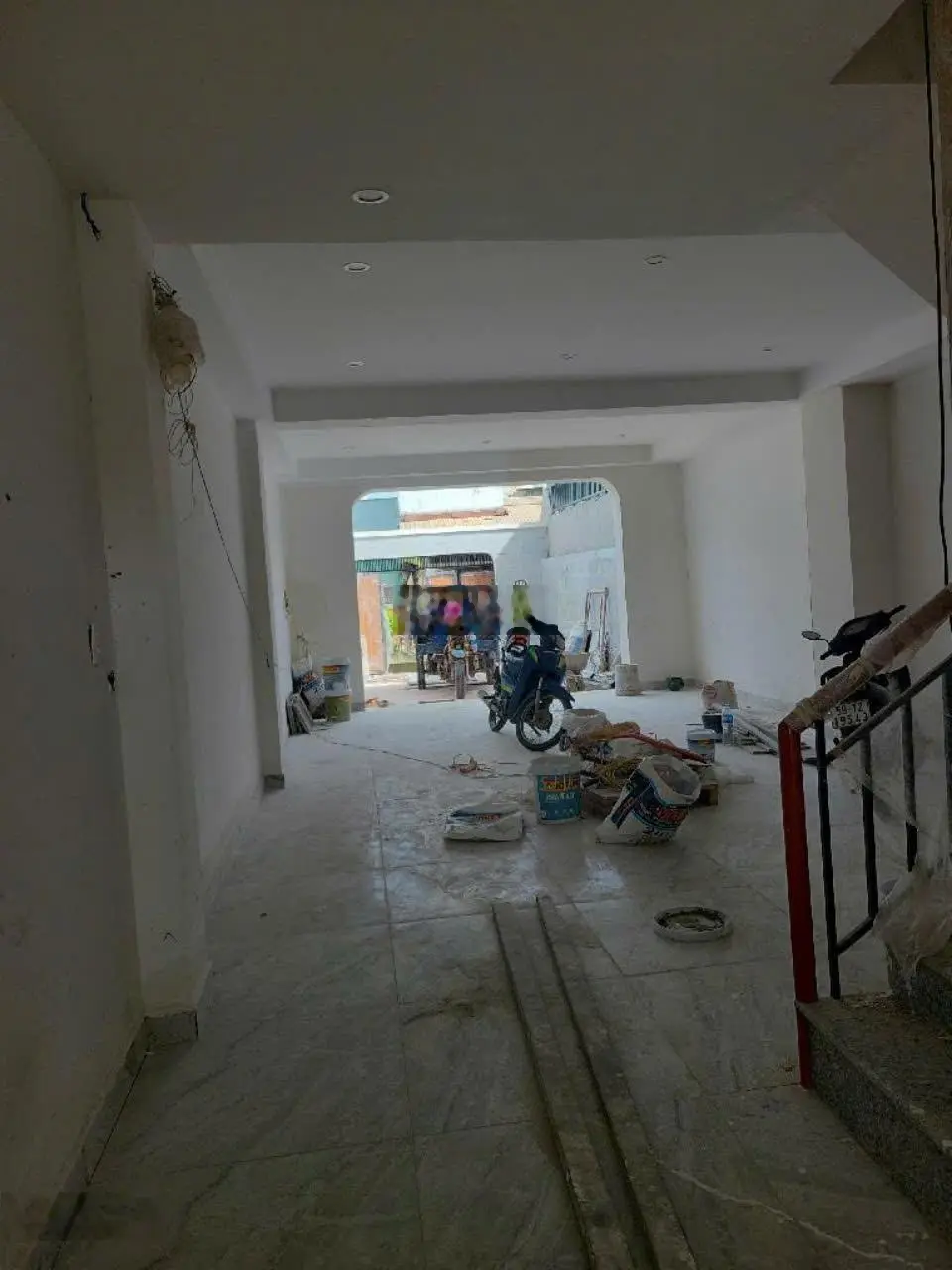 Bán CHDV mới, MT Hà Huy Giáp, diện tích khủng 180m2, 10pn, 11wc, rất vuông vức, quận 12