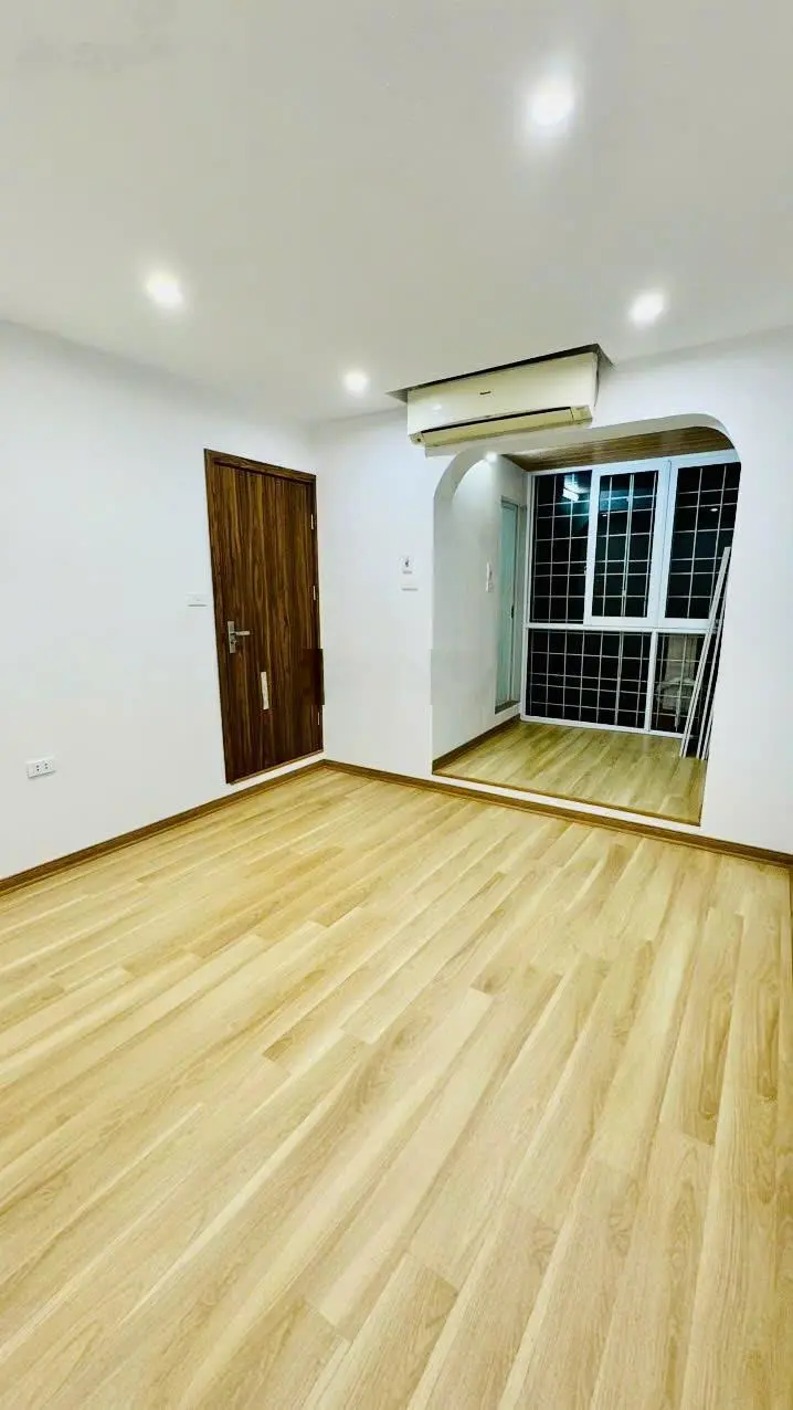 Chính chủ bán căn tập thể tầng 2 Thanh Xuân Bắc, Khuất Duy Tiến, 65m2 - 2 PN - 1 WC - giá 2,45 tỷ